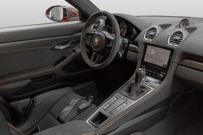 Porsche 718 Cayman GT4 RS