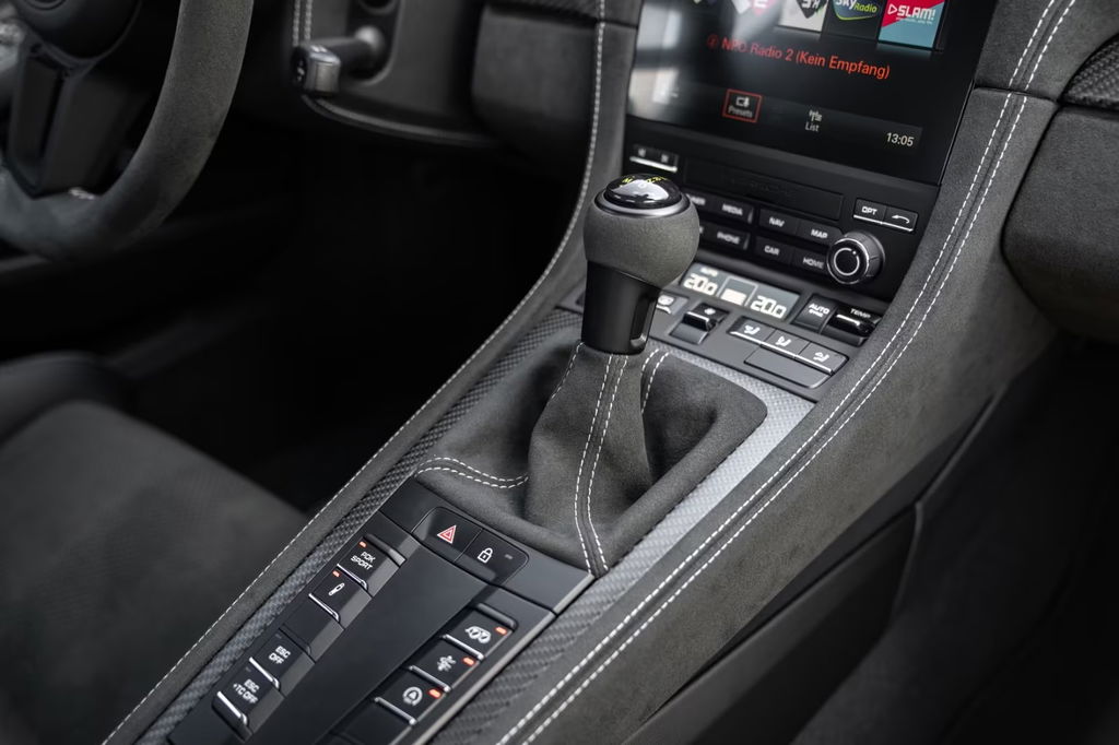 Porsche 718 Cayman GT4 RS