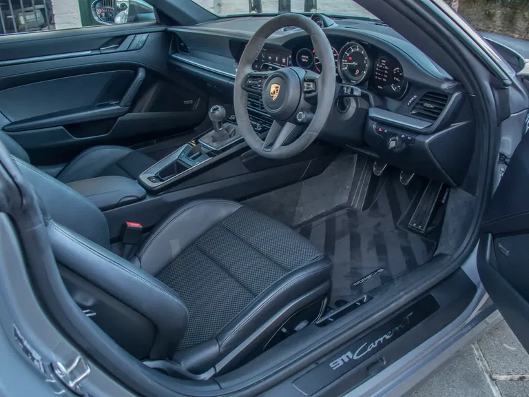 Porsche 992 Carrera T