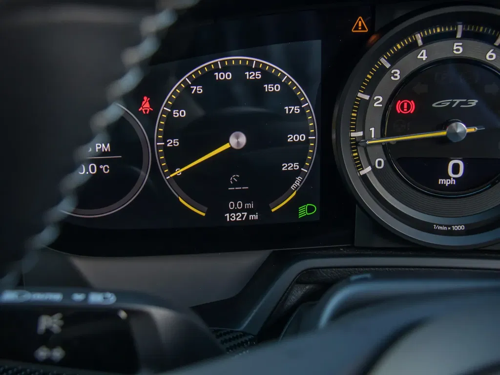 Porsche 992 GT3 Touring