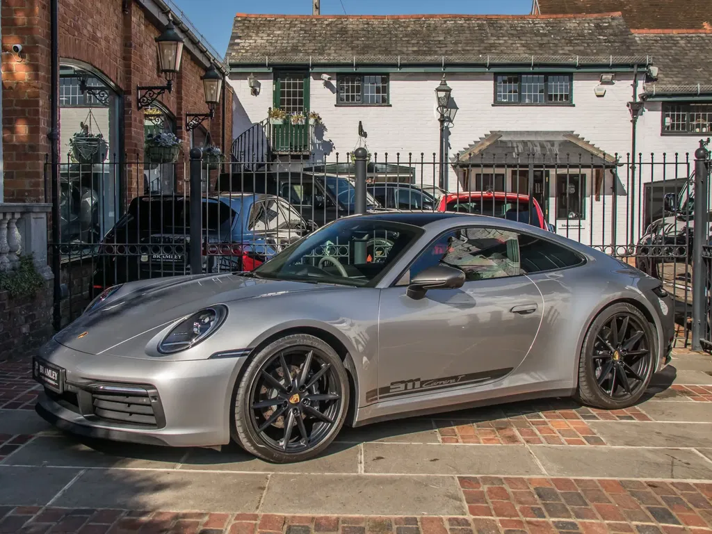 Porsche 992 Carrera T