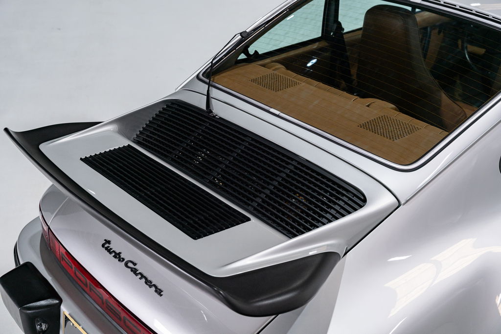 Porsche 911 Turbo 3.0 (US)