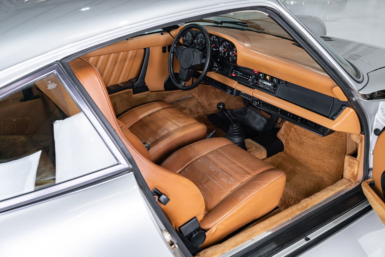 Porsche 911 Turbo 3.0 (US)