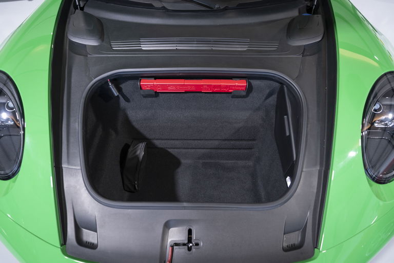 Porsche 992 Carrera GTS