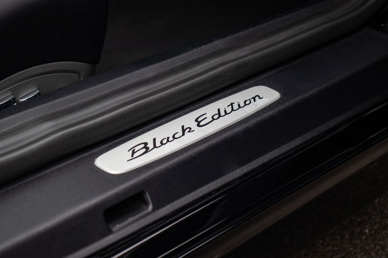 Porsche 991 Carrera Black Edition