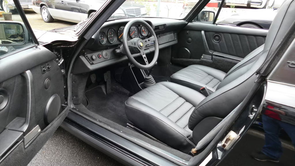 Porsche 911 Carrera 3.2