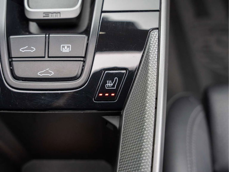 Porsche 992 Carrera 4