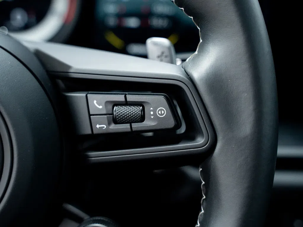 Porsche 992 GT3 Touring