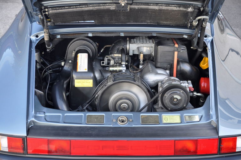 Porsche 911 Carrera 3.2