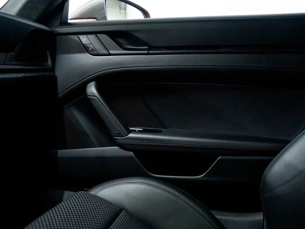 Porsche 992 Carrera T