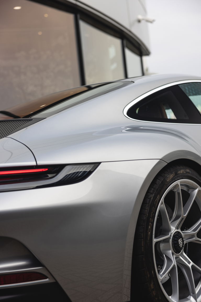 Porsche 992 GT3 Touring