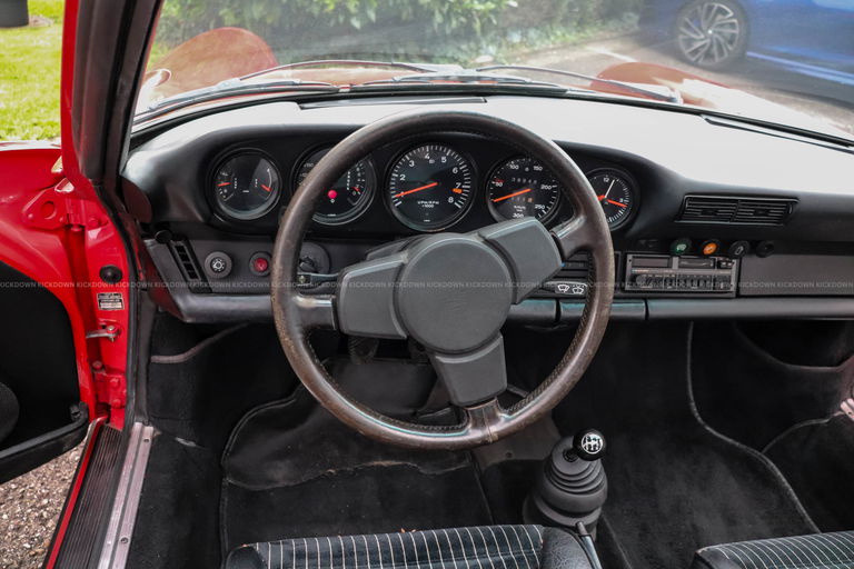 Porsche 911 Carrera 2.7