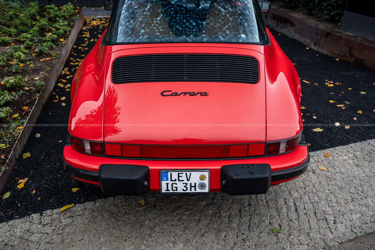 Porsche 911 Carrera 3.2 (US)