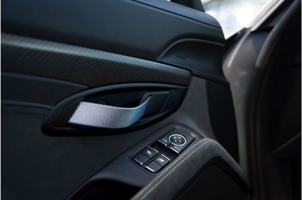 Porsche 718 Cayman GT4 RS