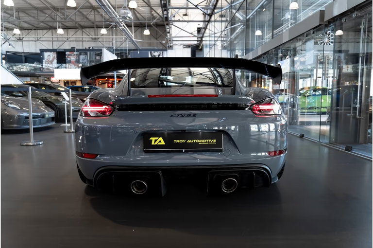 Porsche 718 Cayman GT4 RS