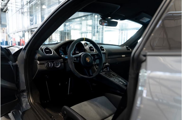 Porsche 718 Cayman GT4 RS