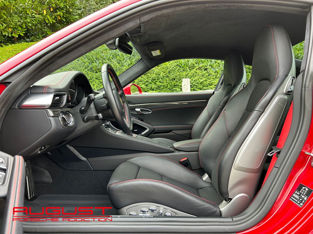 Porsche 991 GT3 Touring