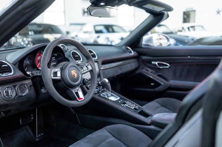 Porsche 718 Boxster GTS