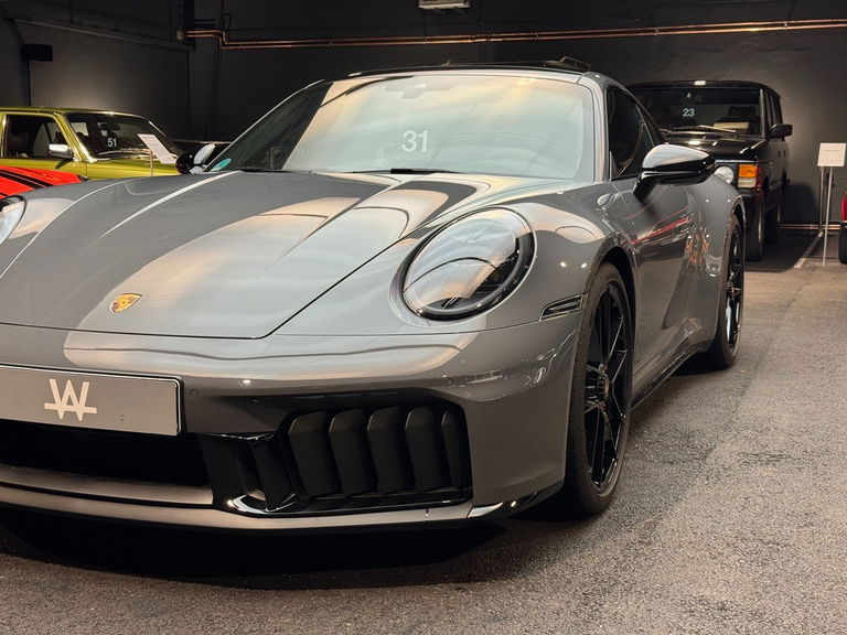 Porsche 992.2 Carrera GTS