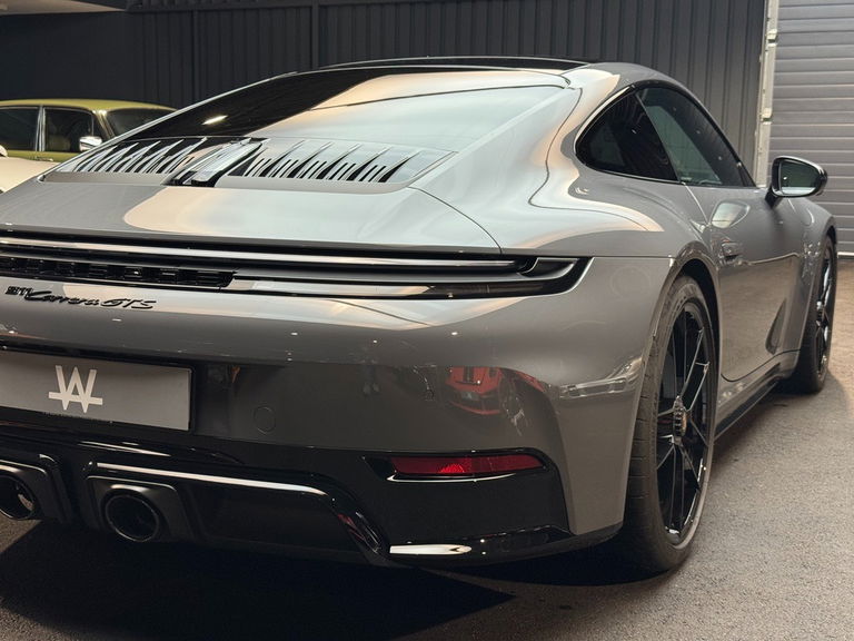 Porsche 992.2 Carrera GTS