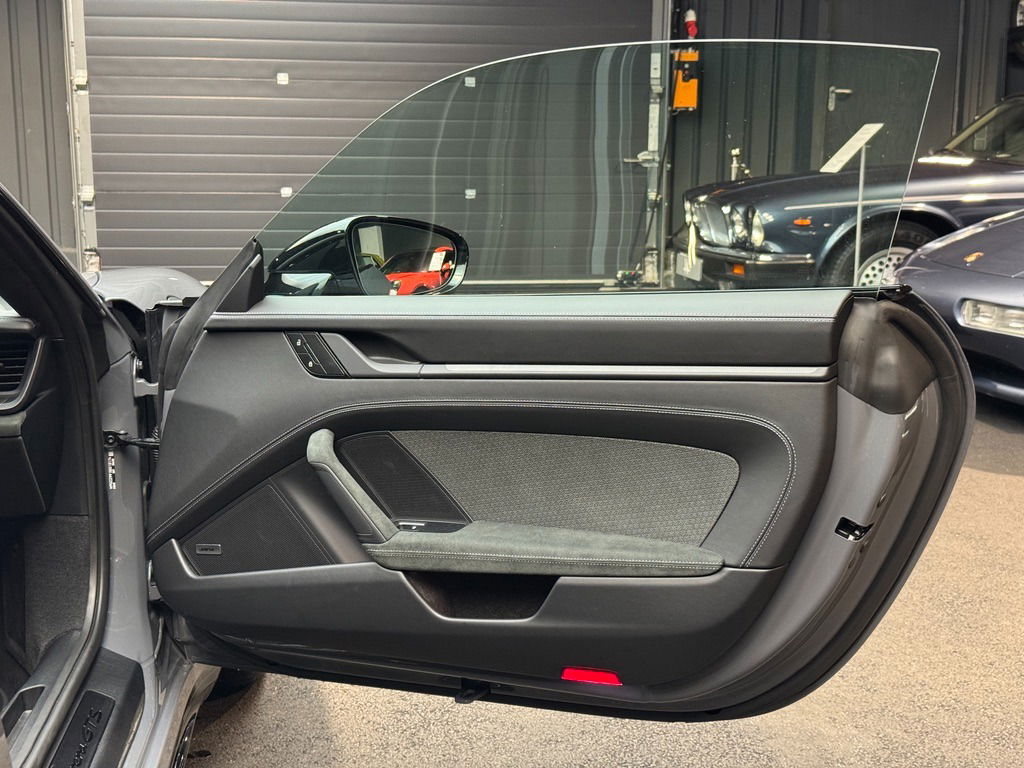 Porsche 992.2 Carrera GTS