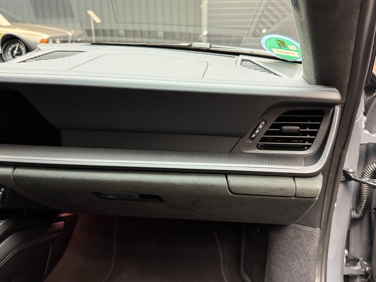 Porsche 992.2 Carrera GTS