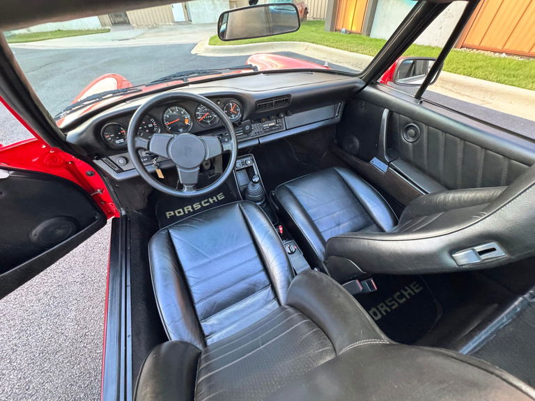 Porsche 911 Carrera 3.2 (US)