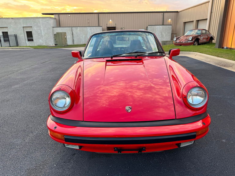 Porsche 911 Carrera 3.2 (US)