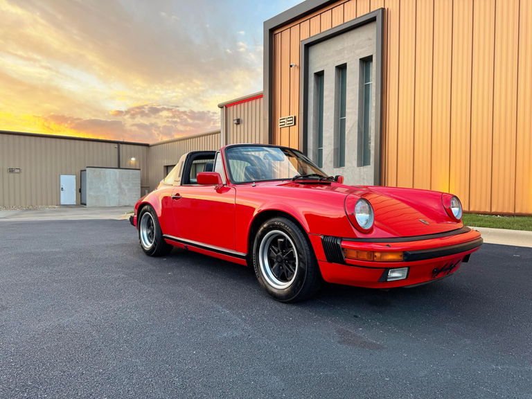 Porsche 911 Carrera 3.2