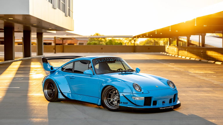 Porsche 911 by RWB