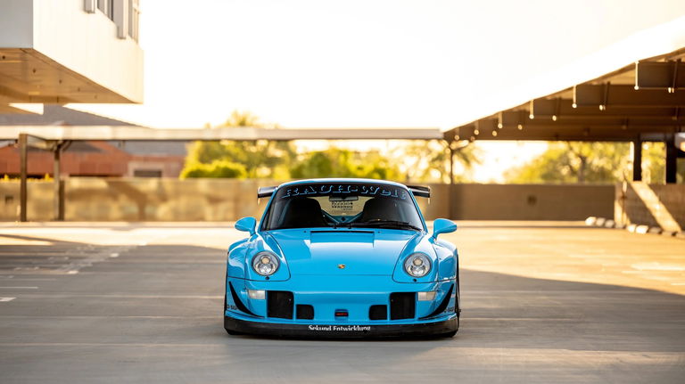 Porsche 911 by RWB