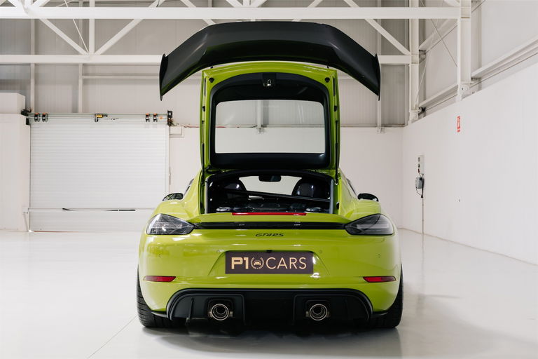 Porsche 718 Cayman GT4 RS