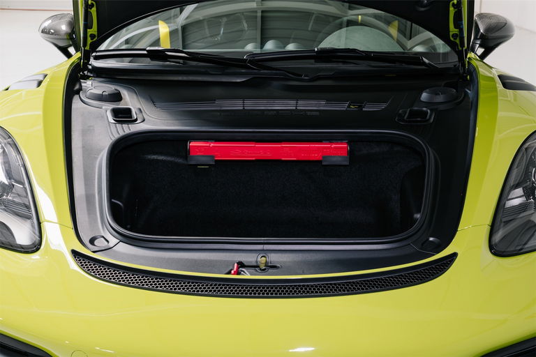 Porsche 718 Cayman GT4 RS