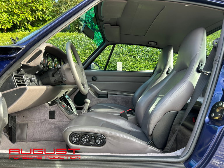 Porsche 993 Carrera 4S