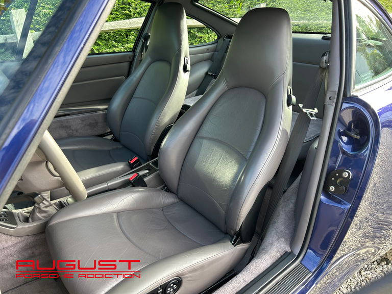 Porsche 993 Carrera 4S