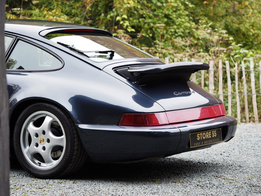 Porsche 964 Carrera 4