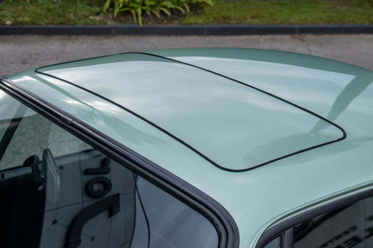 Porsche 911 Carrera 2.7