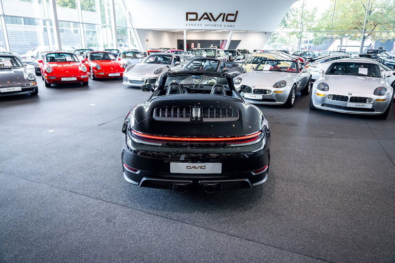 Porsche 992.2 Carrera 4 GTS