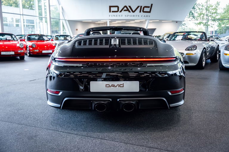 Porsche 992.2 Carrera 4 GTS