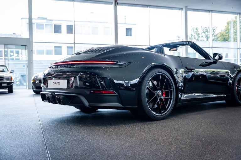 Porsche 992.2 Carrera 4 GTS