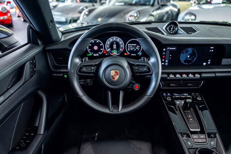 Porsche 992.2 Carrera 4 GTS