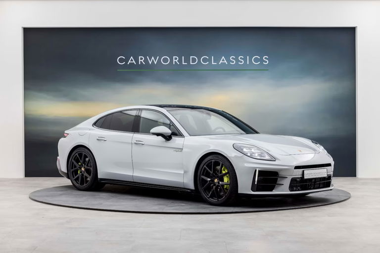 Porsche Panamera 4 E-Hybrid