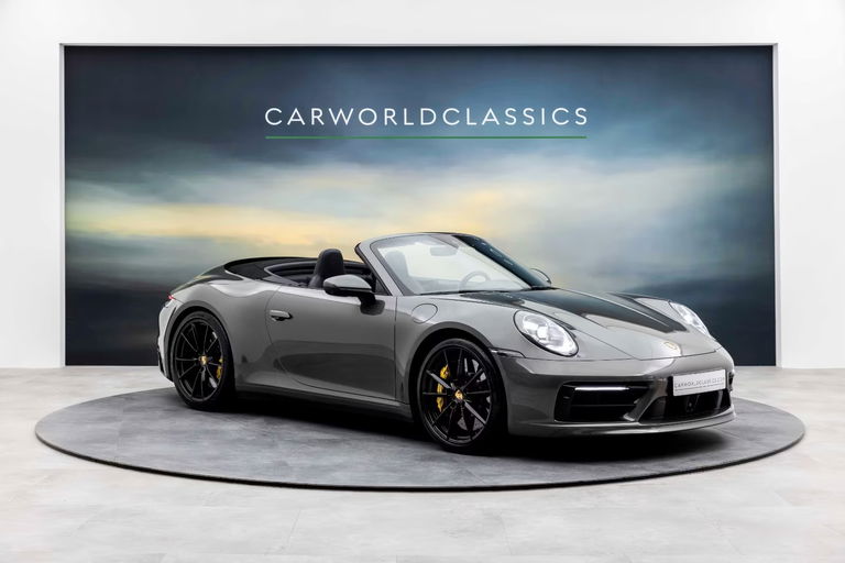 Porsche 992 Carrera 4S