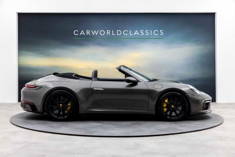 Porsche 992 Carrera 4S