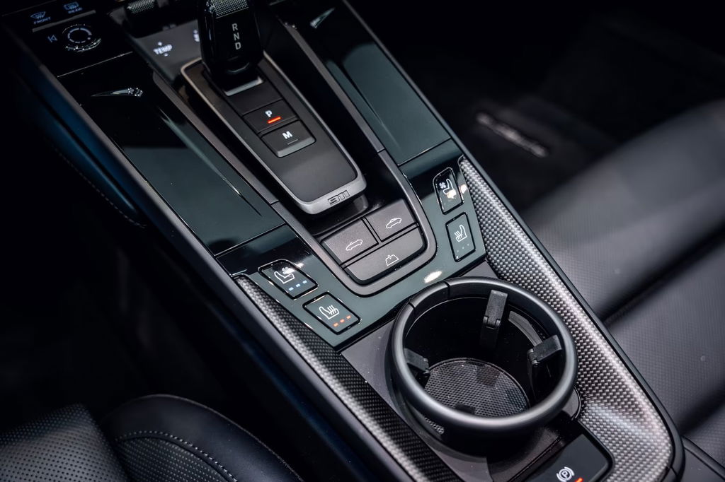 Porsche 992.2 Carrera 4 GTS