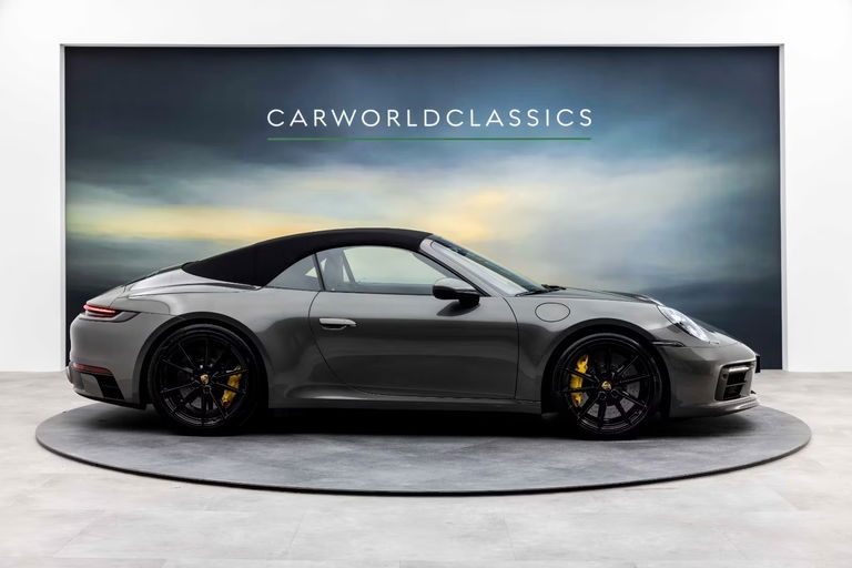 Porsche 992 Carrera 4S