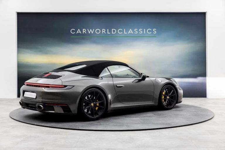 Porsche 992 Carrera 4S