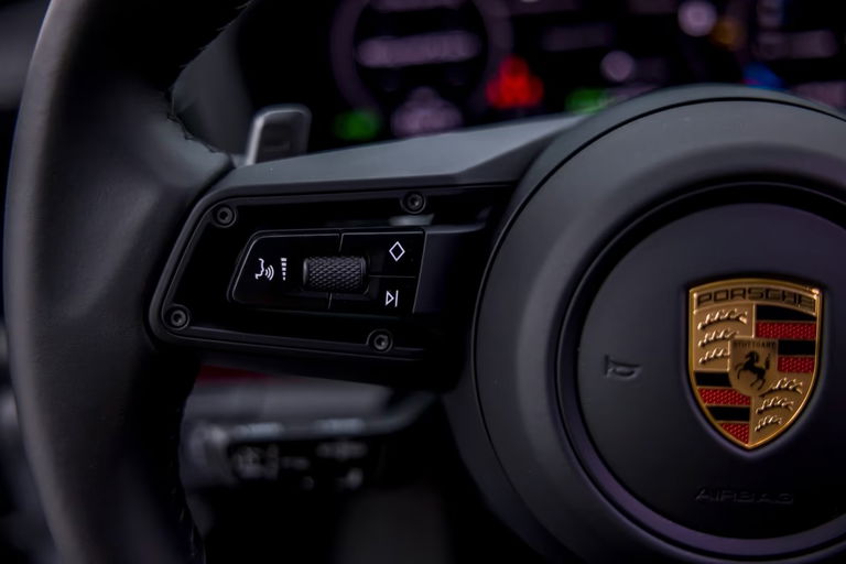 Porsche Panamera 4 E-Hybrid