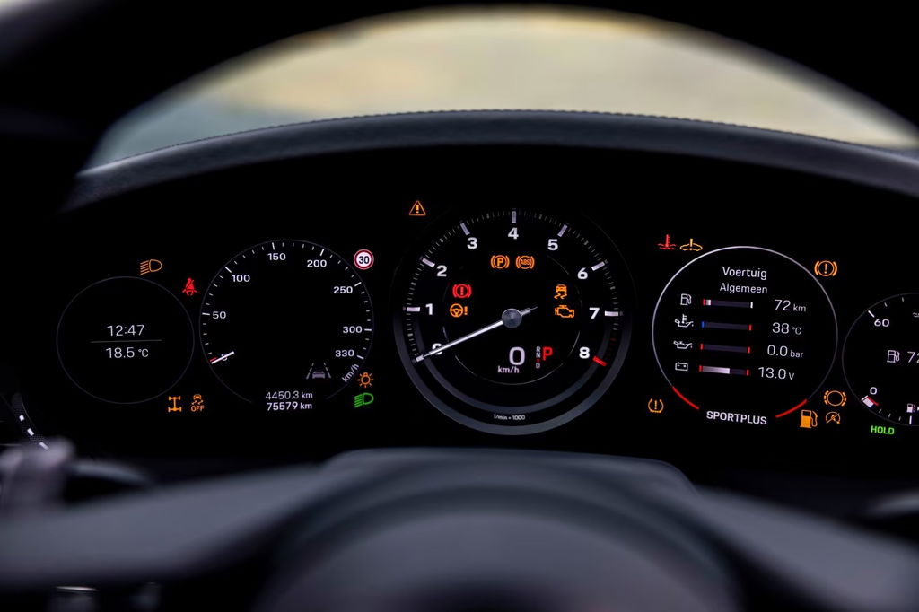 Porsche 992 Carrera 4S