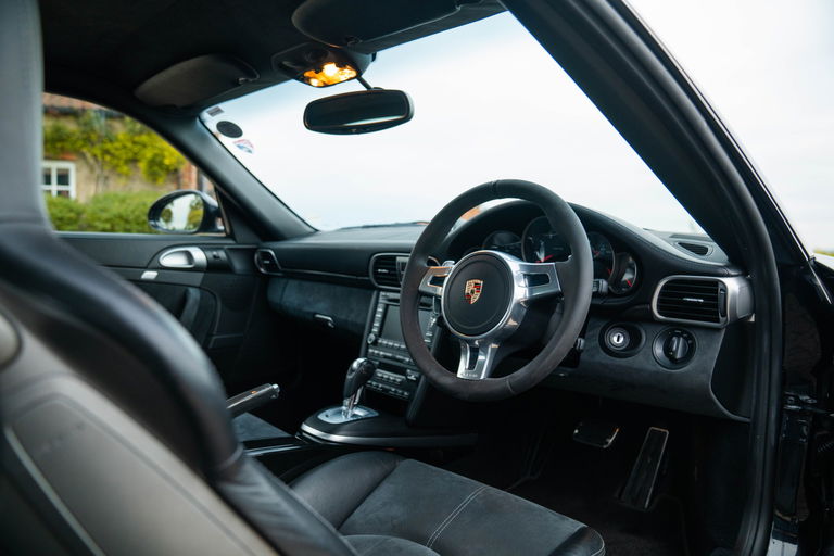 Porsche 997.2 Carrera GTS